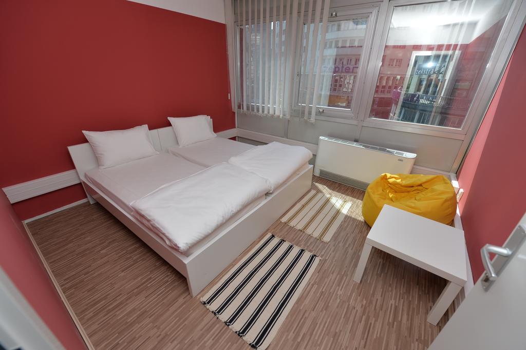 Dc Hostel Белград Номер фото